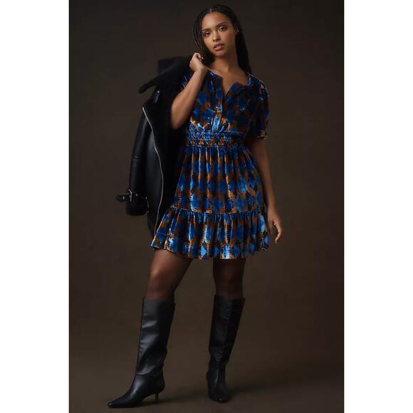 ANTHROPOLOGIE The Somerset Velvet Mini Edition in Blue Motif - Picture 3 of 3